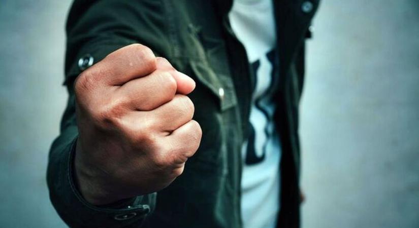 60 ezer forintos órát rabolt egy 12 éves fiútól a monostorapáti férfi