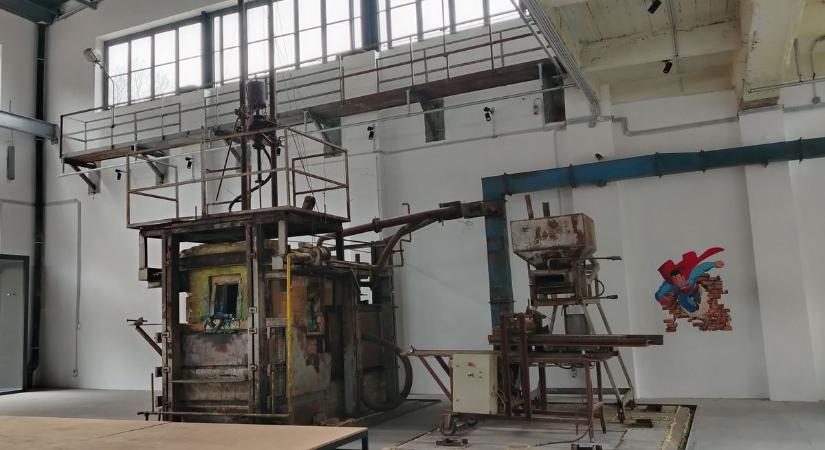 Megújul az egykori kriptongyár