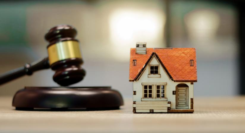 Döntött a bíróság: közel 50 millió forint jár vissza egy devizahiteles családnak