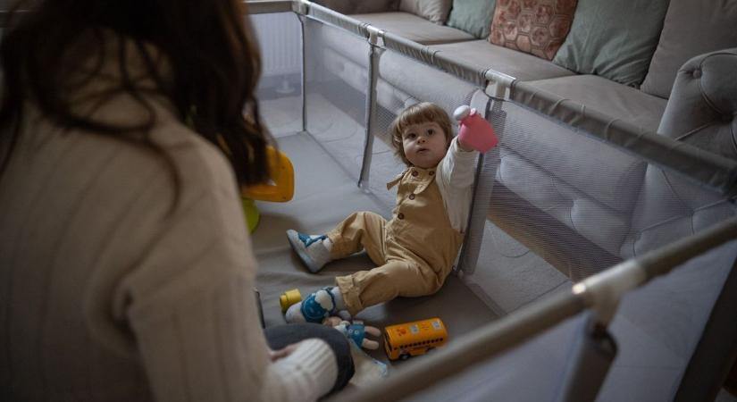 Versenyfutás az idővel: ausztriai szívműtétre gyűjtenek egy ritka betegségel küzdő szegedi kisfiúnak