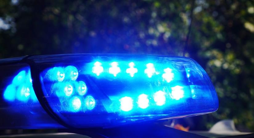 Hős rendőrök mentettek ki három embert egy lángoló házból Nagykörűn