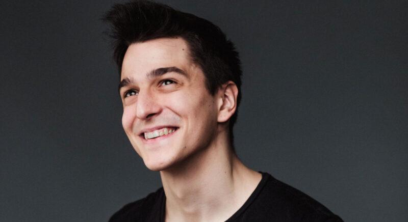 „Van benne fény is” – Újra látható A Karamazov testvérek a József Attila Színházban