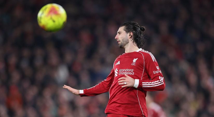 Meglepő fotót közöltek Szoboszlairól, a szurkolók csak találgatnak