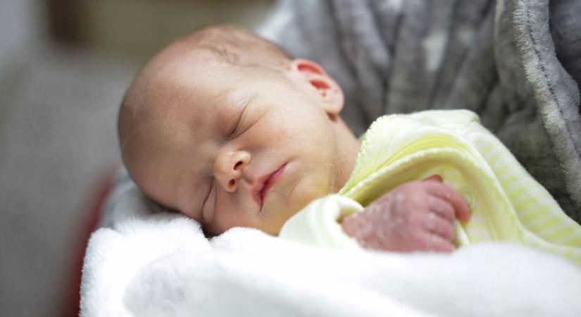 Óriásbébi és egzotikus hercegnők a kaposvári kórházban: Donát rekordméretekkel, Nazira Eleni ritka névvel érkezett