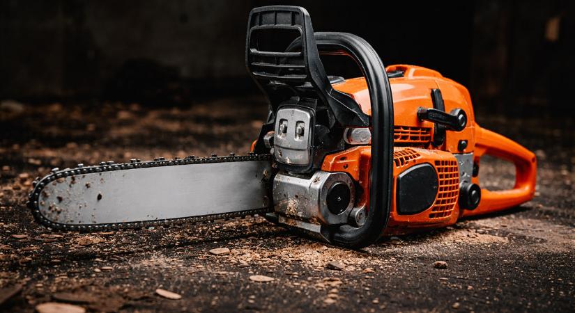 Nem adta vissza a 250 ezres láncfűrészt – pénzbüntetést kér az ügyészség