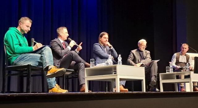 SZUBJEKTÍV – Egy „vita” margójára