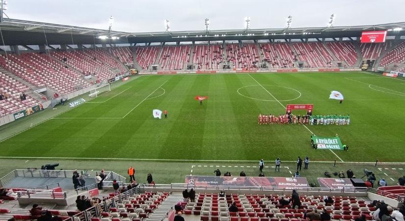 Bojkott Miskolcon: a sötét időket idézi meg ez a fotó