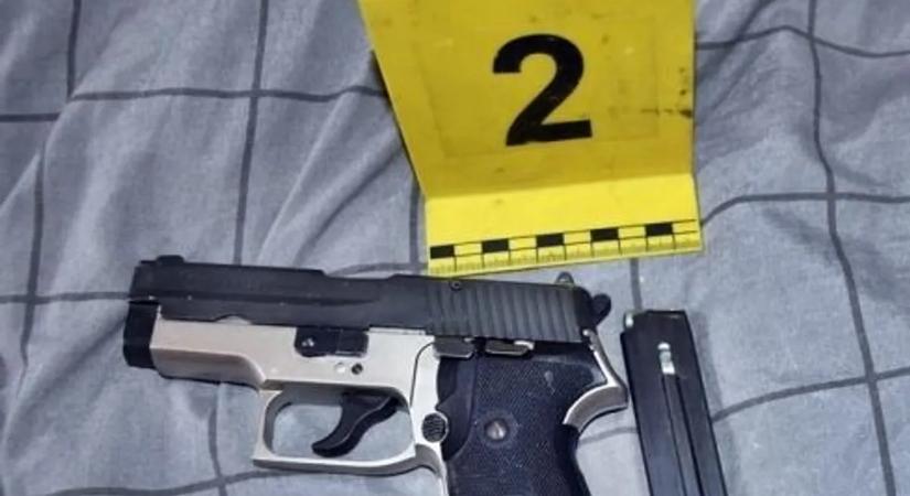 Fegyverrel járkált az utcán a drogdíler Kópházán - megdöbbentően alakult a sorsa