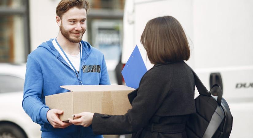 Ne vegye át ezt az utánvétes csomagot, csalók áldozata lehet