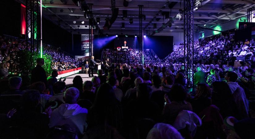 Ilyen volt a háborúellenes gyűlés Szombathelyen - fotók, videók, beszédek