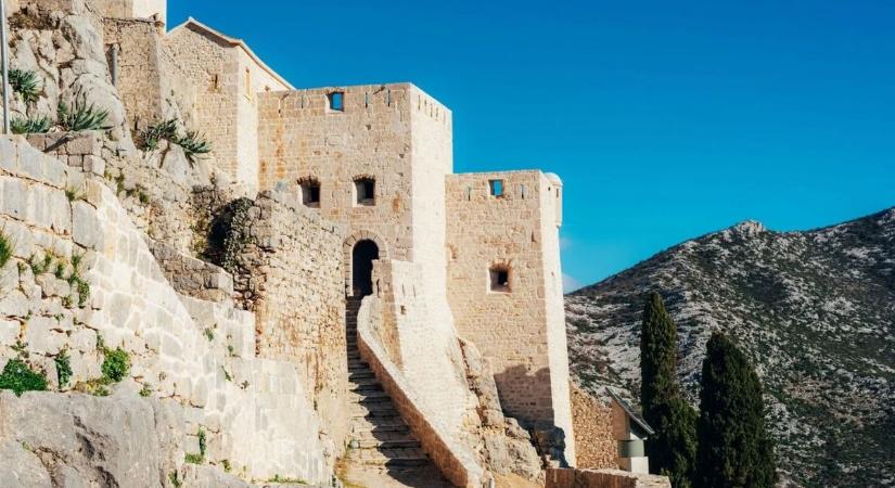 Kellett az Adria a rómaiaknak, a kalózkirálynőt is legyőzték