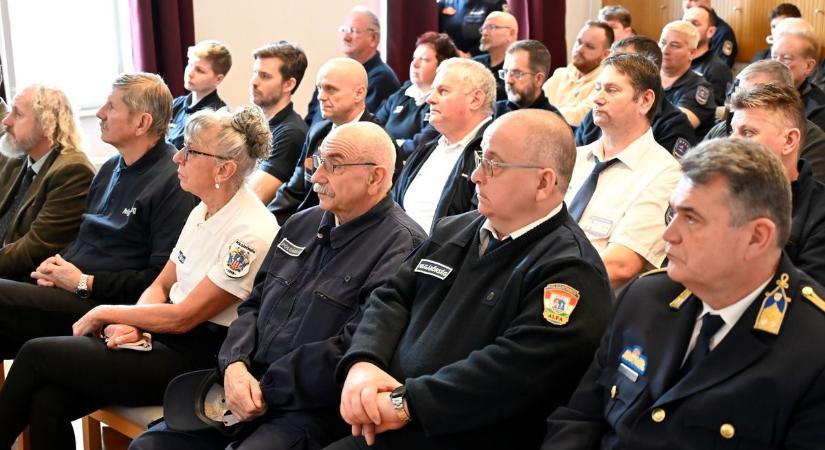 Közbiztonsági fórum: Magyarország biztonságos ország - fotók