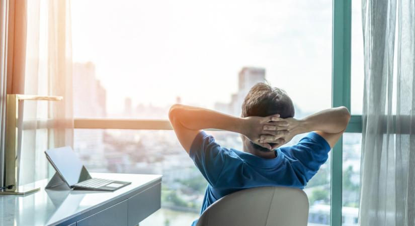 Januártól több „paragrafus”, azaz fizetett szabadnap jár