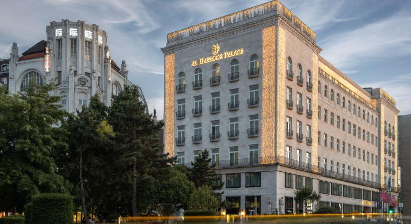 A sztárok kedvence a fővárosi luxusszálloda: Forma-1-es pilóták, az Iron Maiden és a Guns N' Roses tagjai is ezt a hotelt választották – a zsebükbe is kellett nyúlniuk