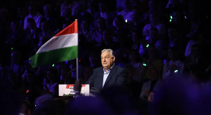 Még nincs vége a napnak: innen jelentkezett a Háborúellenes Gyűlés után Orbán Viktor