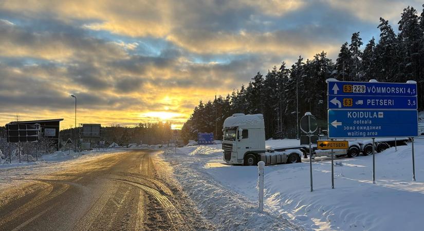 Észtország ideiglenesen lezárja az éjszakai határforgalmat Oroszországgal