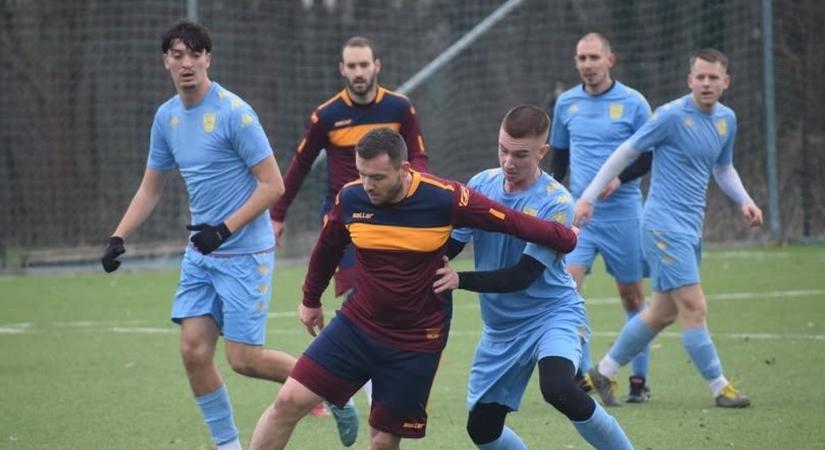 Nyolcgólos edzőmeccset játszott az Akasztó FC az Izsákkal