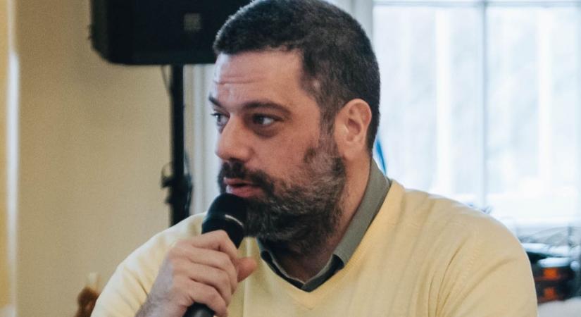 Veszélyes csapdára figyelmeztet a DK jelöltje: Új királyt akarunk vagy rendszerváltást?