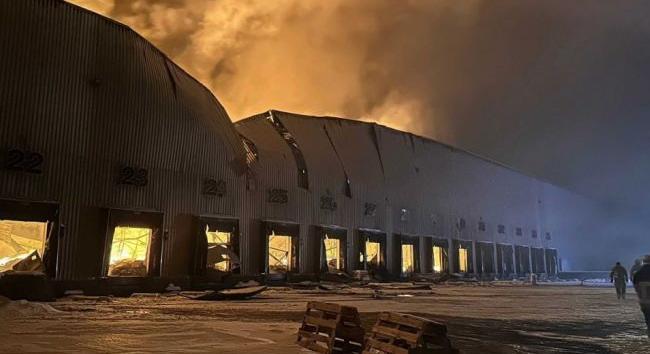 Leégett a Roshen édességgyárának legnagyobb raktára Kijev mellett az orosz támadás következtében