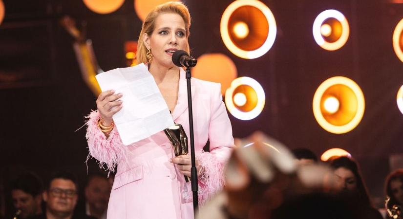 Pécsi szuperkoncerten "vendégeskedett" Tóth Vera