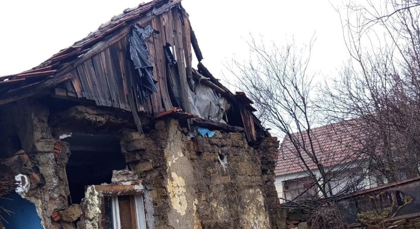 „Magamban mindig Isten segítségét kérem”- Eszter arra ért haza, hogy romokban áll a nemrég vett háza