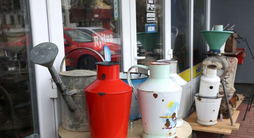 Padlások titkai Kaposváron: a bolt, ahol minden tárgynak múltja van