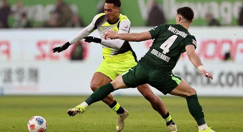 Sorozatban öt sikernél jár a Dortmund; a Leverkusen pontot szerzett Mönchengladbachban
