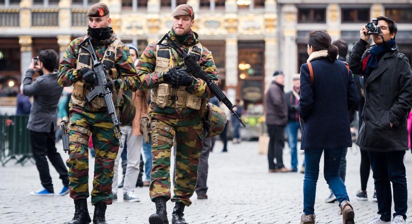 Belgium nyugdíjkorhatárig emelné a tartalékosok felső korhatárát