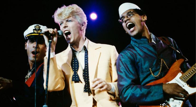 Állomásról állomásra