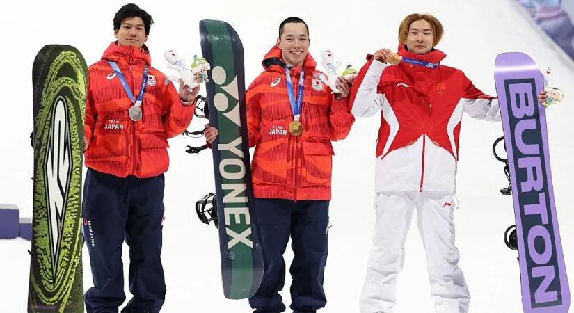 Téli olimpia: kettős japán győzelem a férfi hódeszkások között big airben