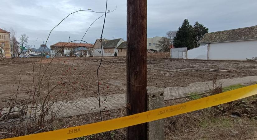 Sokan új szállodát vártak a Hagymatikummal szemben: de most kiderült, mi épül ott valójában