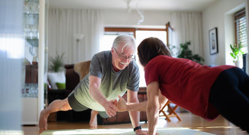 Nem úszás, nem gyaloglás - 60 felett ez a típusú mozgás a legjobb a szervezetnek