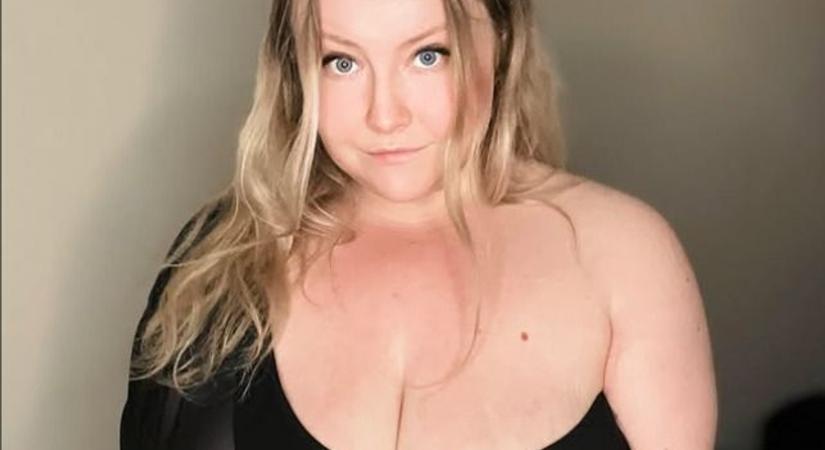 Hihetetlen felvétel: Sosem állnak meg a mellei a növekedésben, már több, mint 18 kilósak