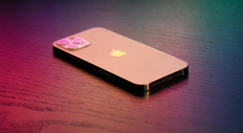 Már csak pár nap, és érkezhet az új, jóárasított iPhone