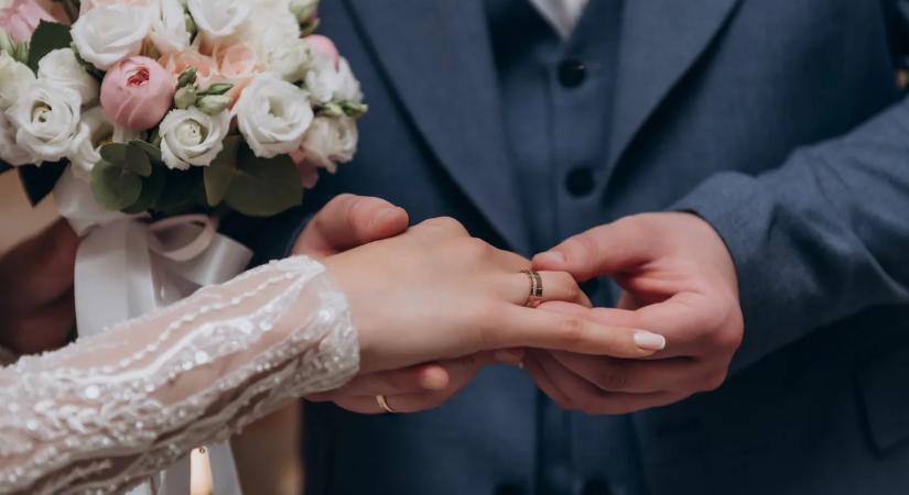 Ásó, kapa, nagyharang – mit jelent ma a házasság világnapja?