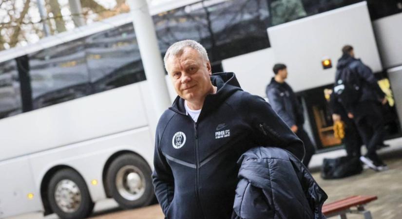 „Ha valaki üvöltött és elesett, azt lefújták” – Bognár György a rafinériát hiányolta a paksi futballból