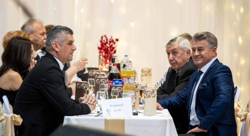 Létavértesen is bálozott Tasó László