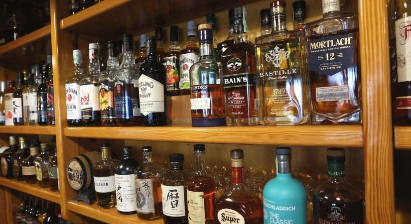 Alkoholt adtak a fiataloknak – a helyek harmada megbukott az ellenőrzésen