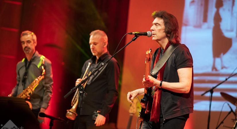 Steve Hackett és a Djabe ismét elvarázsolta a győri közönséget
