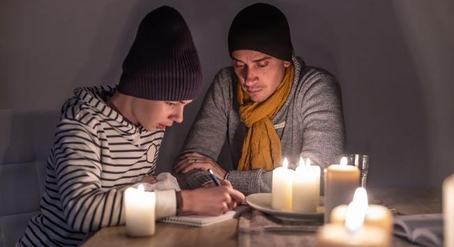 Kijev lakossága nehéz napok elé néz, csak napi két órán át lesz áram a fővárosban
