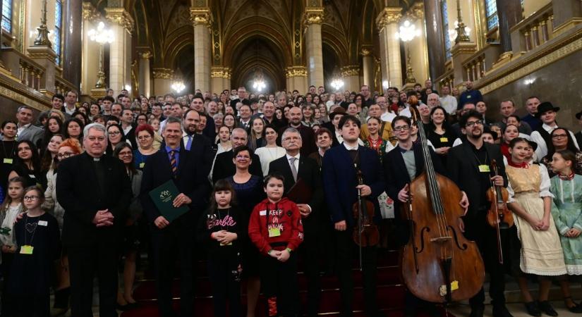 Kárpát-medencei családi nap és konferencia