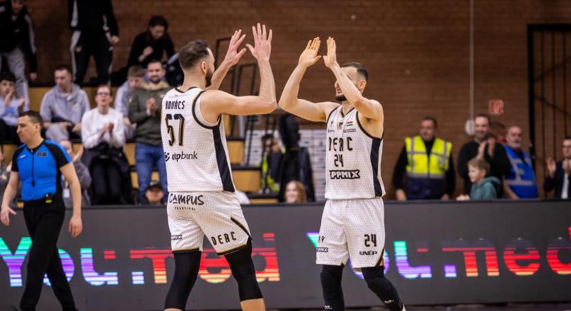 A ráadásban aratott győzelme a DEAC kosárlabdacsapata