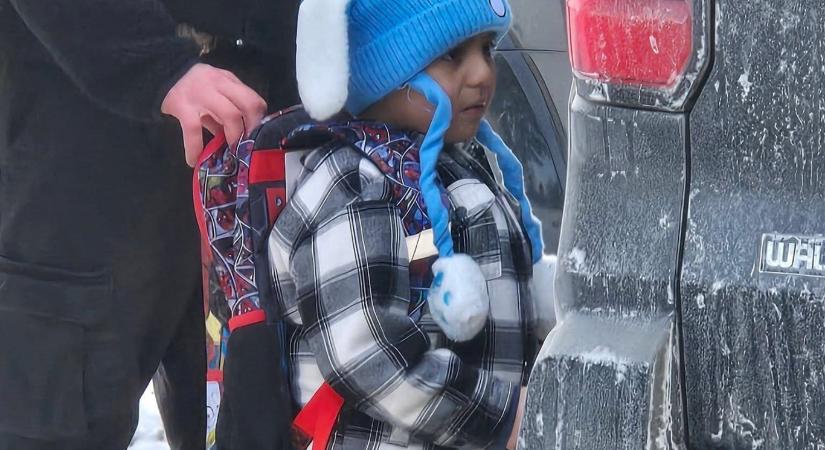 Egy másfél éves kislányt is őrizetbe vettek Trump fegyveresei, majdnem meghalt a fogságban