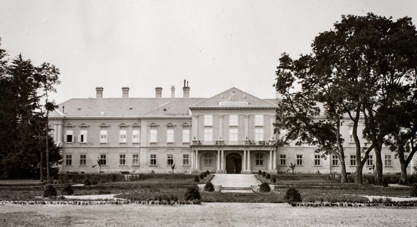 A soponyai Zichy-kastély, az uradalomból lett gyermekotthon