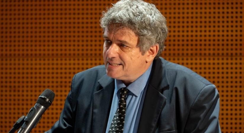 “Felemelte magasra a fonott gyertyát” – Gyászbeszéd Dr. Schweitzer Gábor temetésén