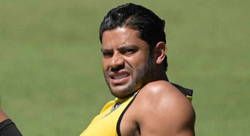 Tizenegy évesen lett apuka; egymás feleségét vették el – a legmeghökkentőbb történetek a labdarúgás világából