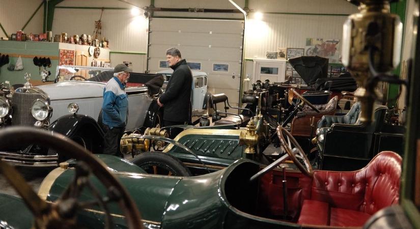 Világszintű ritkaság rejtőzik egy bordányi udvarban, bepillanthattunk a titkos autótörténelembe