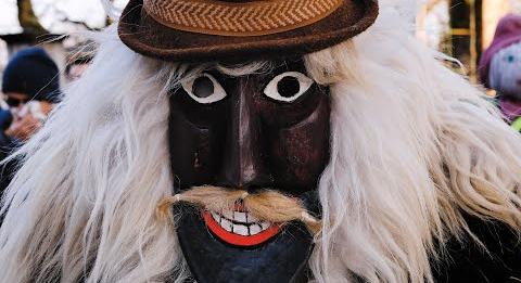 Busókkal űzték el a telet Balatonarácson (balatonfured.hu)