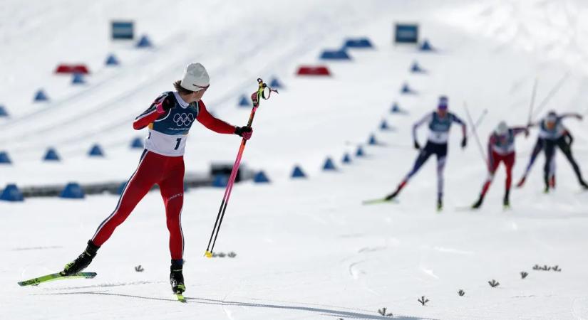 Nagy hajrával fordult rá a történelmi olimpiai csúcsra a norvégok szupersztár sífutója
