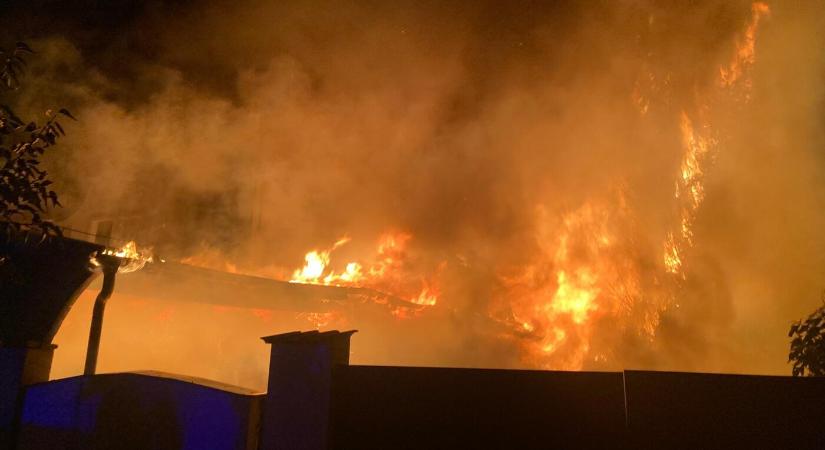 Kigyulladt egy családi ház Rimaszombatban, egy hatvanéves nő bennégett